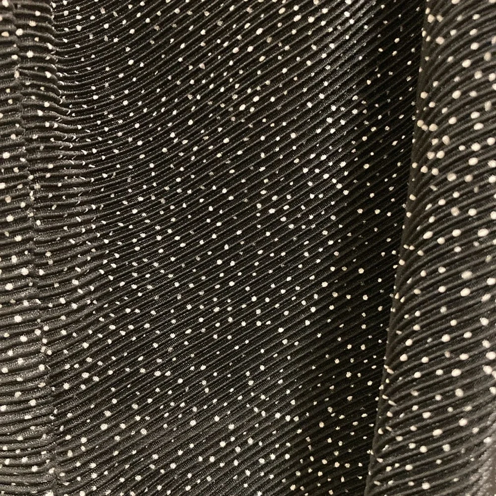 EXPRESS Top Size Medium - Picture 2 of 5